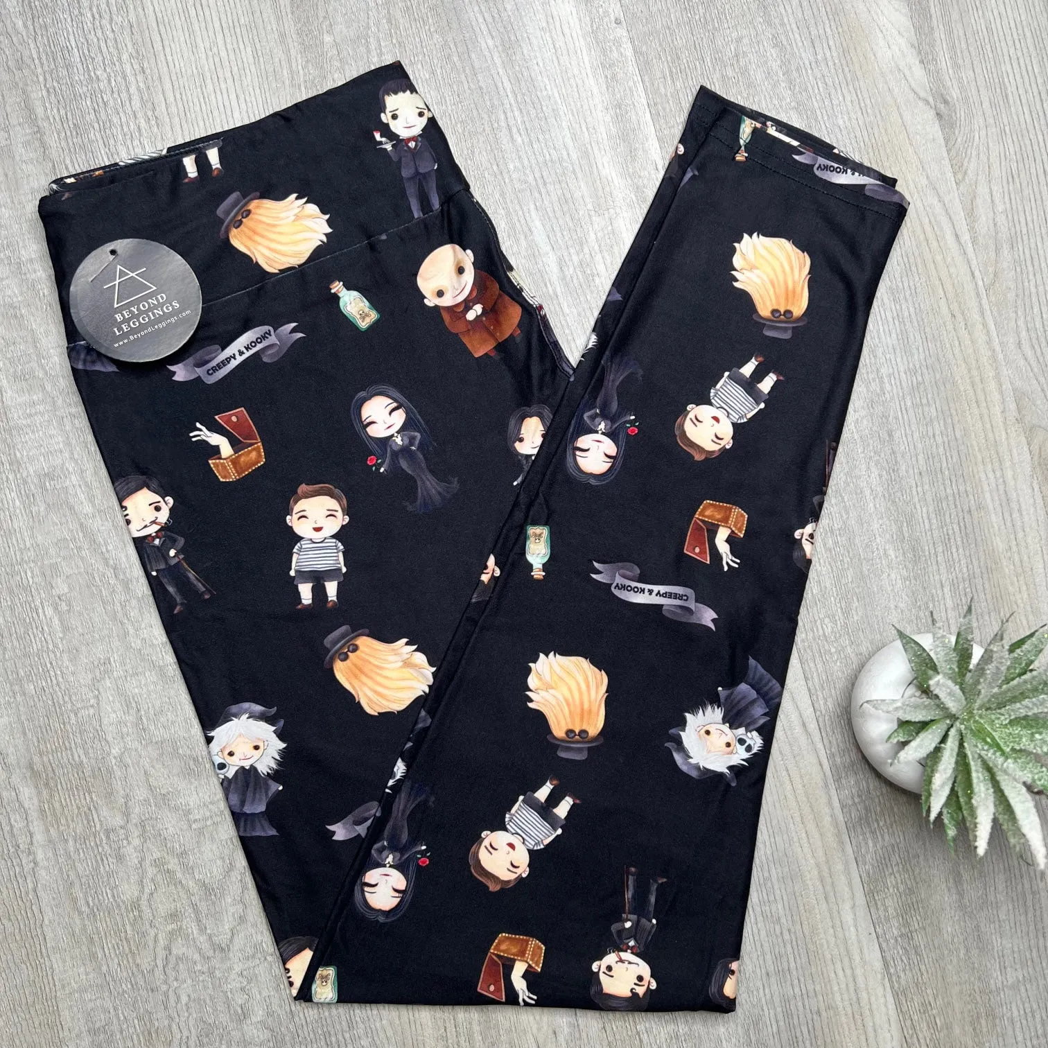 Creepy And Kooky Print Leggings