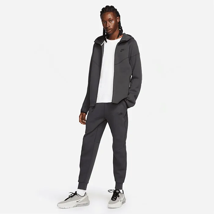 Tech Fleece Windrunner Hoodie | Stirling Sports